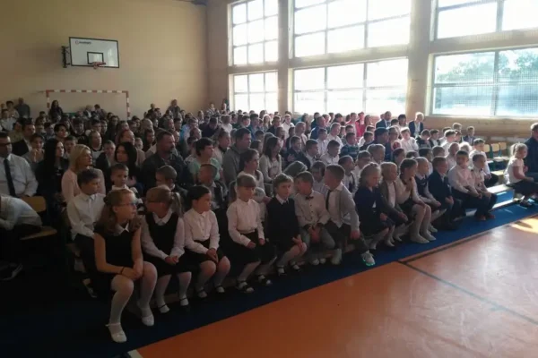 Pożegnanie zasłużonej woźnej ze Starego Kozla