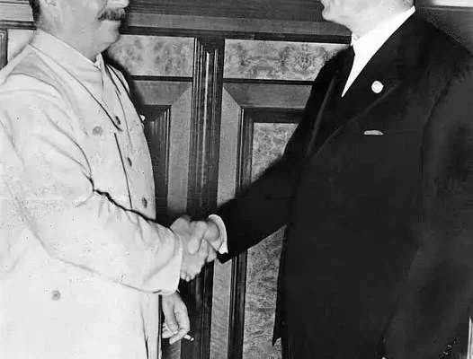 Rocznica Paktu Ribbentrop-Mołotow: Lekcja historii dla współczesnej Polski