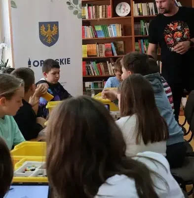 Mali inżynierowie w akcji – warsztaty z robotyki LEGO w Pawłowiczkach