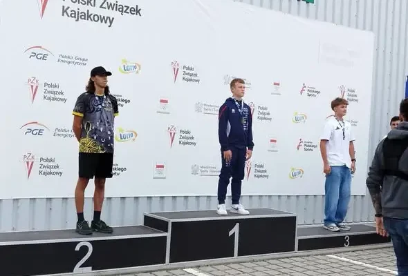 Kajakarze z Kędzierzyna-Koźla przywieźli 11 medali z Czechowic-Dziedzic