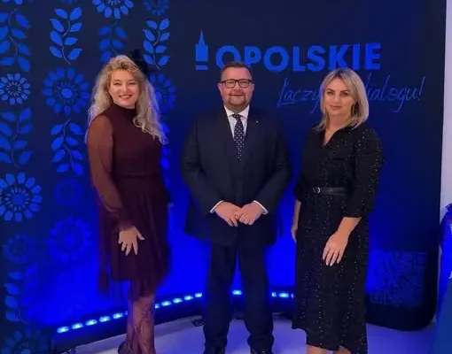 Stowarzyszenie Działaj-MY z Cerekwi na Gali Opolskiej Niezapominajki