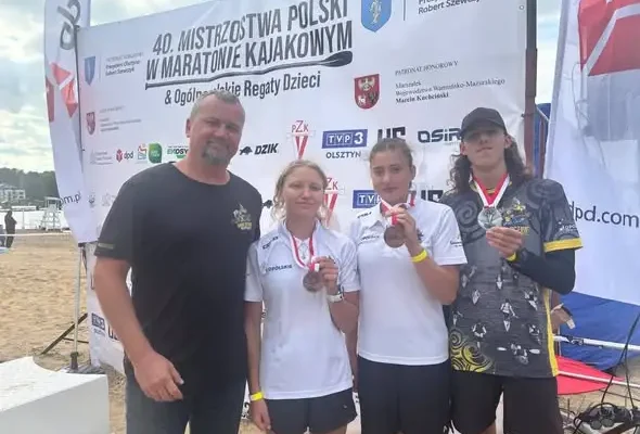 Kajakarze z Kędzierzyna-Koźla przywieźli medale z Olsztyna