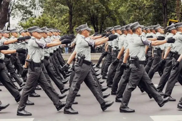 Powiatowa Akademia Bezpieczeństwa w Kędzierzynie-Koźlu – policjanci uczyli, jak reagować w kryzysie