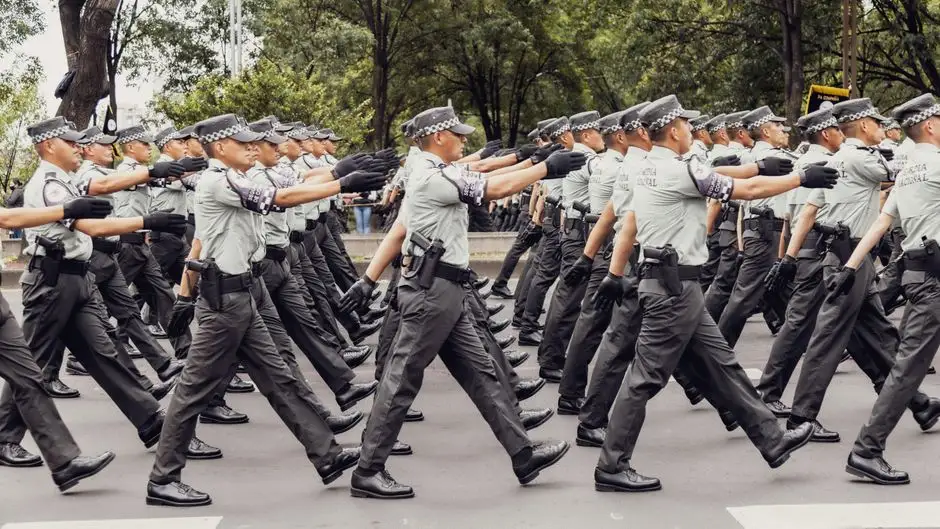 Powiatowa Akademia Bezpieczeństwa w Kędzierzynie-Koźlu – policjanci uczyli, jak reagować w kryzysie
