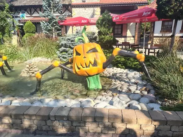 Wycieczka do Energylandii w Zatorze – halloweenowa adrenalina i uśmiechy