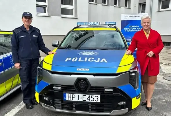 Nowy radiowóz hybrydowy dla policji w Kędzierzynie-Koźlu